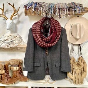 ROOTS mega chunky boho scarf  w cabin vibe